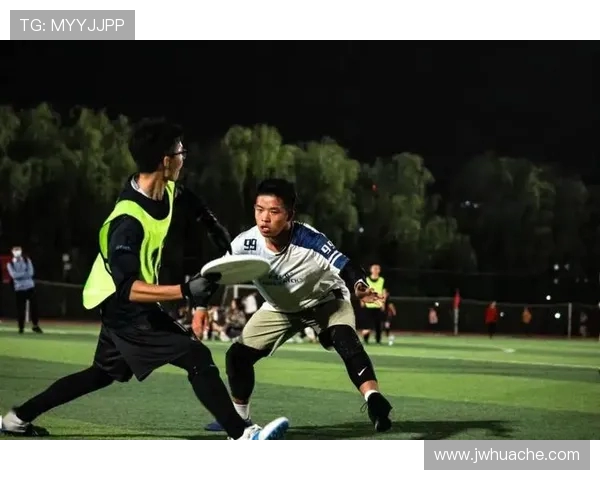 南京飞盘队在城市马拉松积分榜中以51分领先其他队伍展现强劲实力