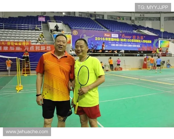 杭州羽毛球队整体压制现象解析及其对赛事的影响与启示